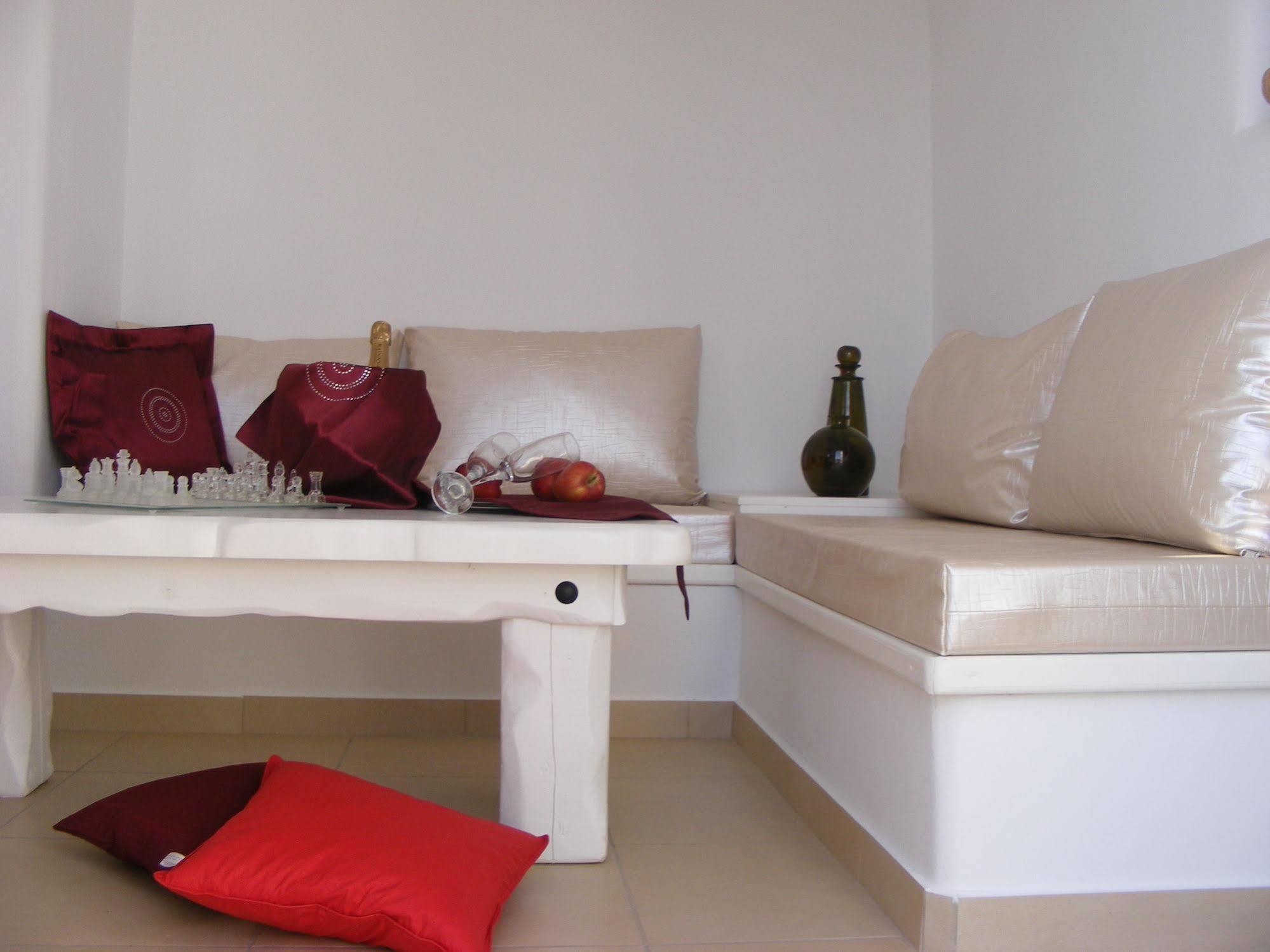 Aeri Apartment Perissa  Bagian luar foto
