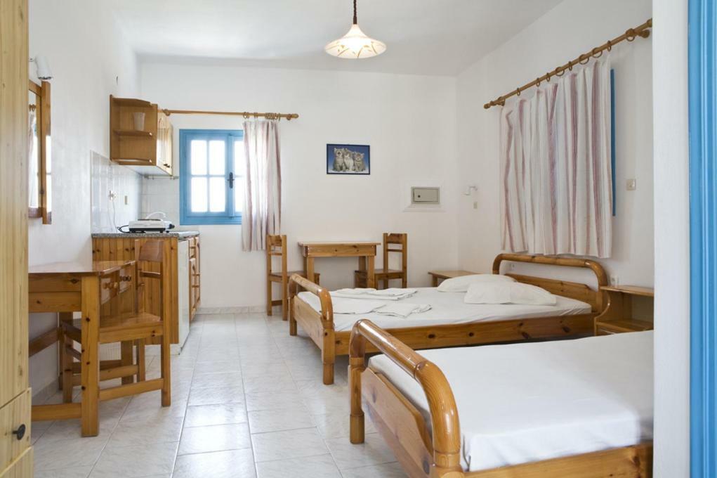 Aeri Apartment Perissa  Bagian luar foto